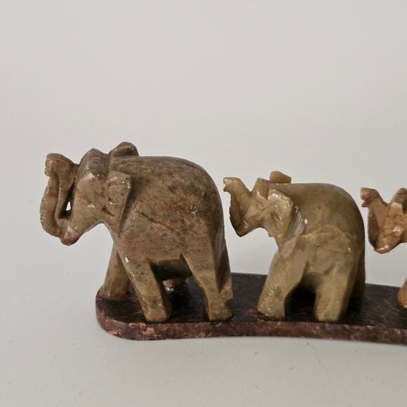 Carved Stone Elephants Family Figurine-4 Elephants on Base - Picture 5 of 6
